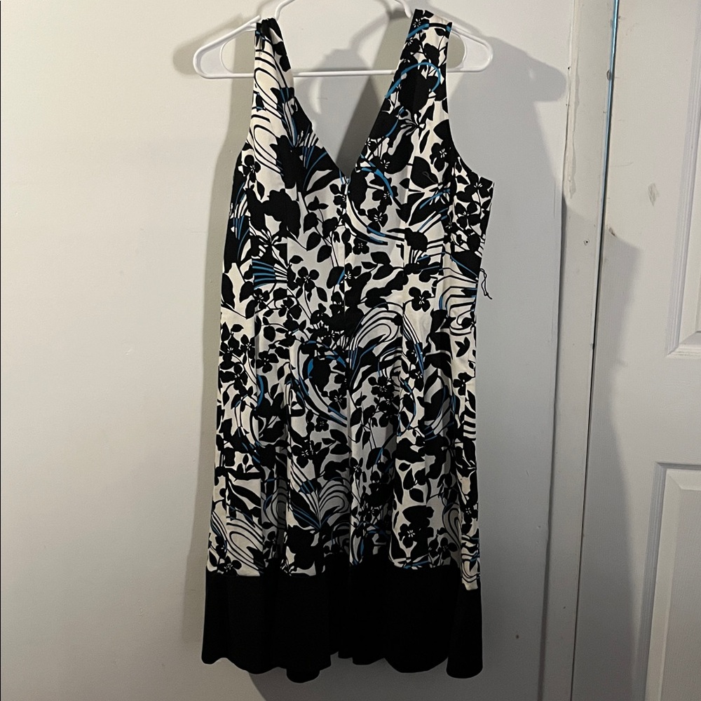 Jones Wear Black and Blue Floral Dress